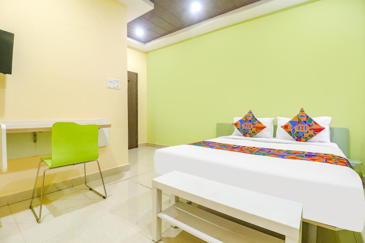 Fabexpress Airport Stay Inn - Nr Hyderabad International Airport, Shamshabad المظهر الخارجي الصورة
