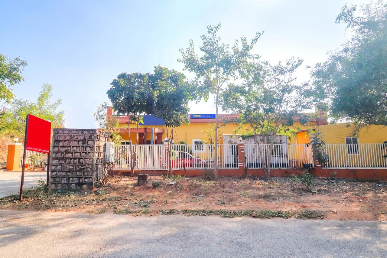 Fabexpress Airport Stay Inn - Nr Hyderabad International Airport, Shamshabad المظهر الخارجي الصورة